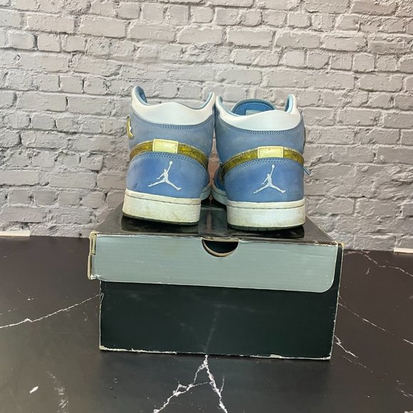 Size 10.5 - Jordan 1 Retro Alpha White University Blue (2007) - Picture 3 of 7